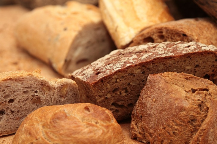 Where Does Mold on Bread Come from?